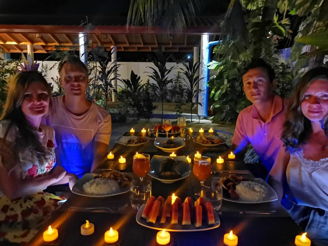 Thoddoo Beach Holiday Eksteriør bilde